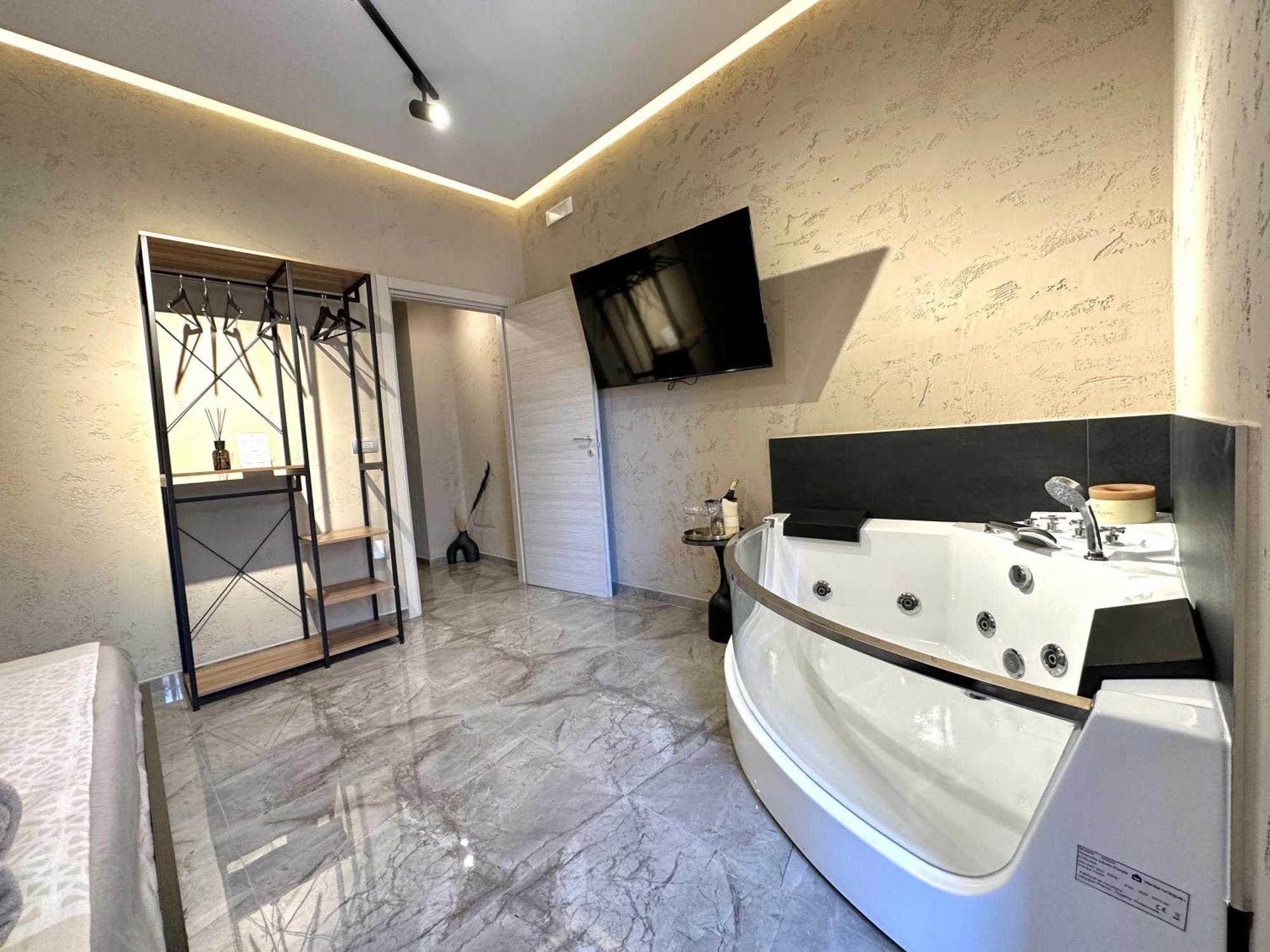Falco Boutique Home With Jacuzzi 那不勒斯 外观 照片